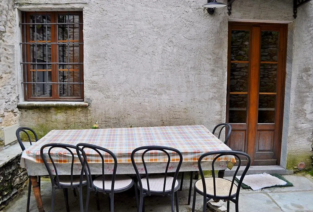 Borgo Isola Santa Konuk evi 0*,  İtalya